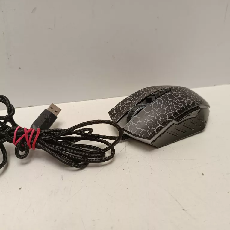 MYSZKA LIGHT STRIKE A70