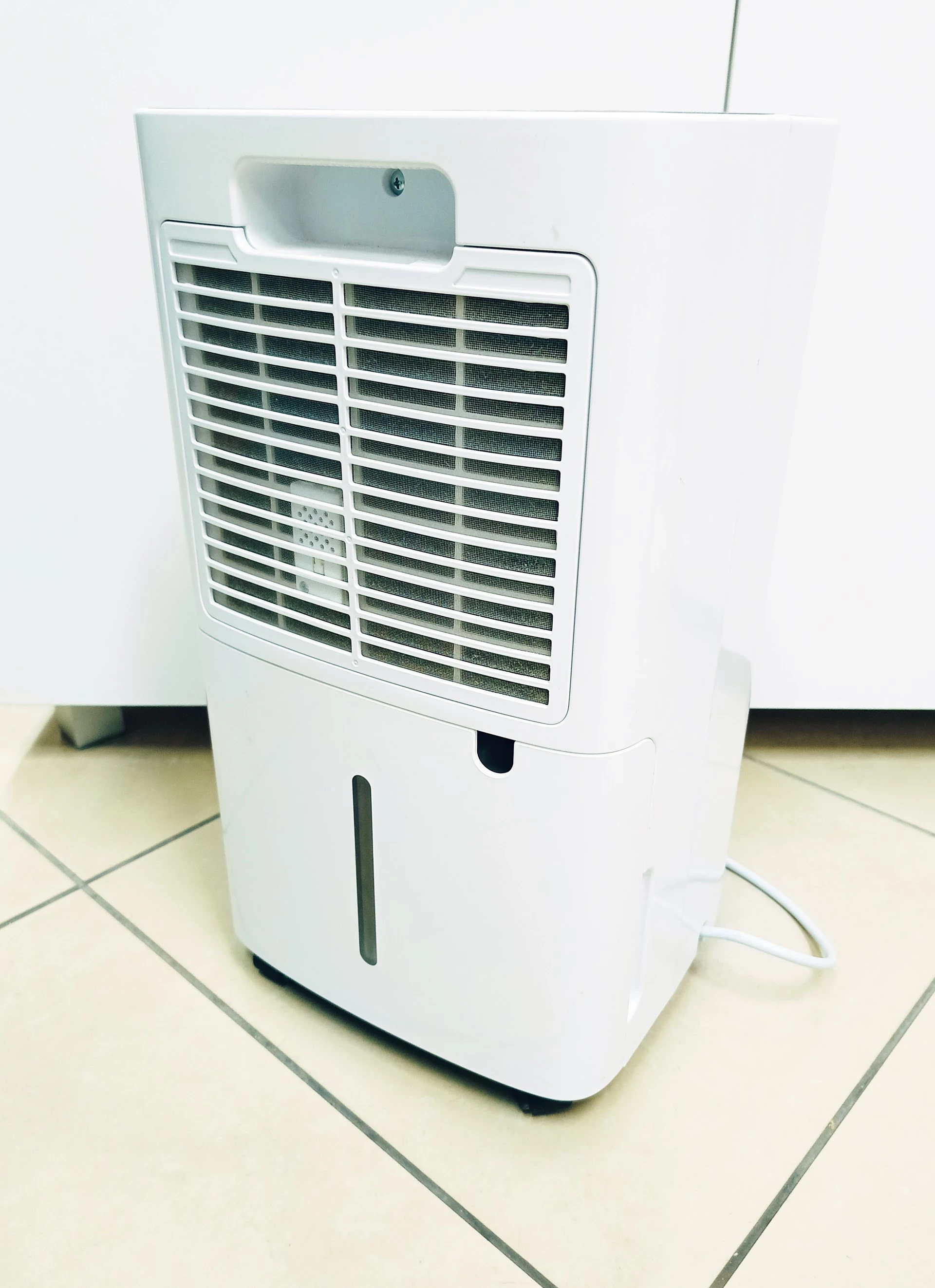 columbia-vac-opc1000n-osuszacz-powietrza-maksymalna-wielkosc-pomieszczenia-2500