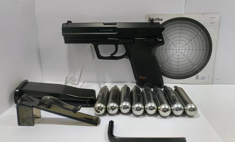 PISTOLET WIATRÓWKA HK USP CO2