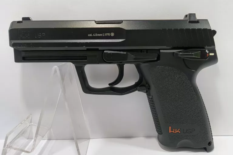 PISTOLET WIATRÓWKA HK USP CO2