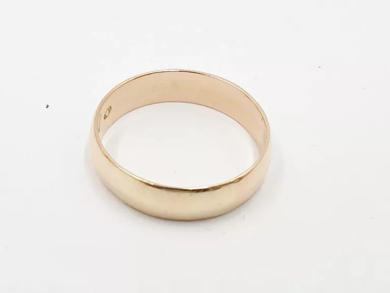 ZŁOTA OBRĄCZKA R:23 3,84 G [585]