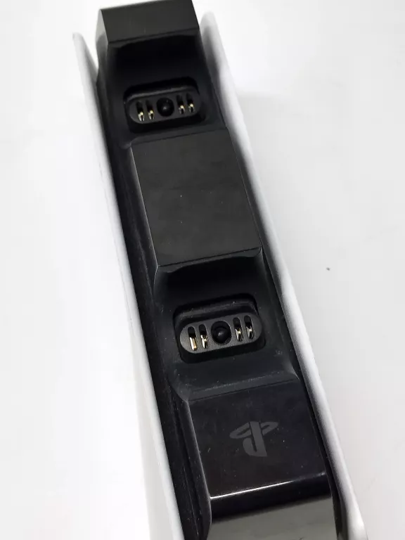 STACJA DOKUJĄCA DO ŁADOWANIA PADÓW SONY CFI-ZDS1