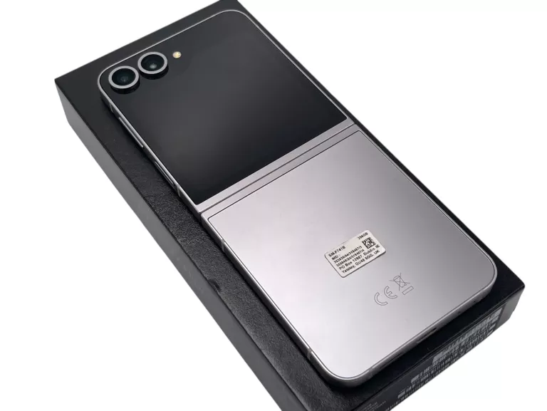 TELEFON SAMSUNG GALAXY Z FLIP6 12 GB / 256 GB 5G