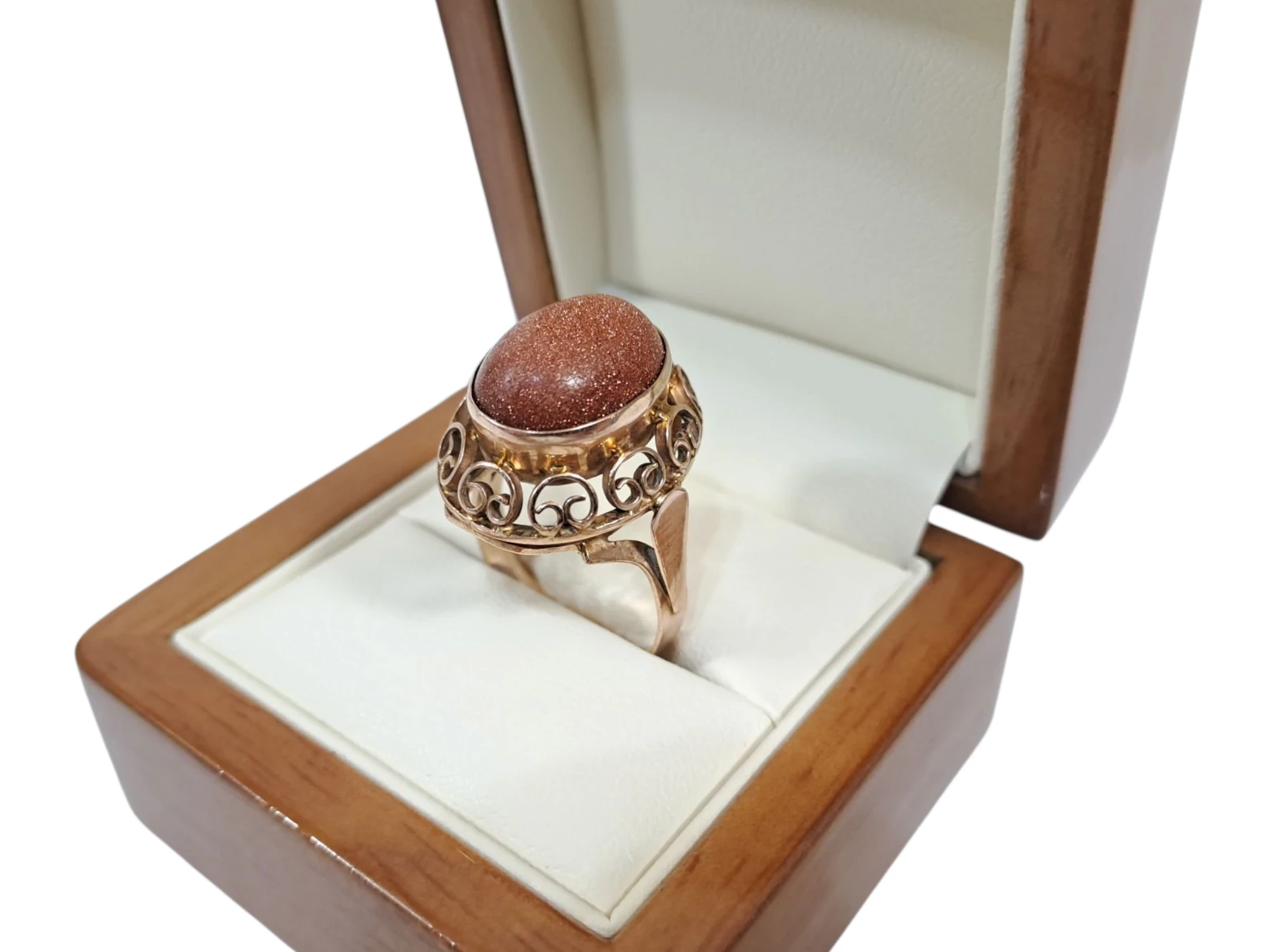 zloty-pierscionek-z-kamieniem-pr585-700g-r19-lipowa-10-bialystok-sj