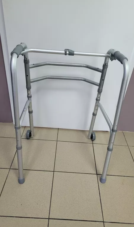 BALKONIK DO NAUKI CHODZENIA CHODZIK NA KÓŁKACH LUB STOPKACH SKŁADANY RF-13