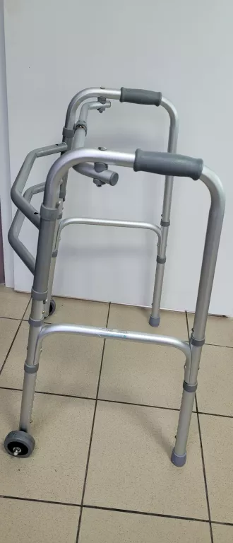 BALKONIK DO NAUKI CHODZENIA CHODZIK NA KÓŁKACH LUB STOPKACH SKŁADANY RF-13