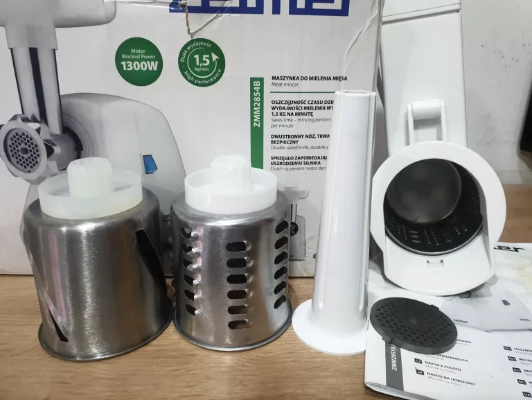 maszynka-do-mielenia-miesa-zelmer-zmm2854b-srednica-otworow-w-sitkach-3