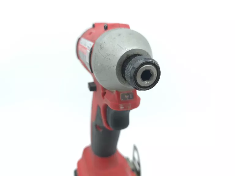 zestaw-milwaukee-m18-cblpp2a-502c-2x-aku-50-walizka-zawartosc-zestawu-235809-65536