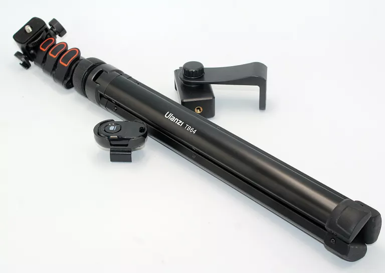 ALUMINIOWY TRIPOD STATYW ULANZI TB64Z Z UCHWYTEM NA SMARTFON I PILOTEM