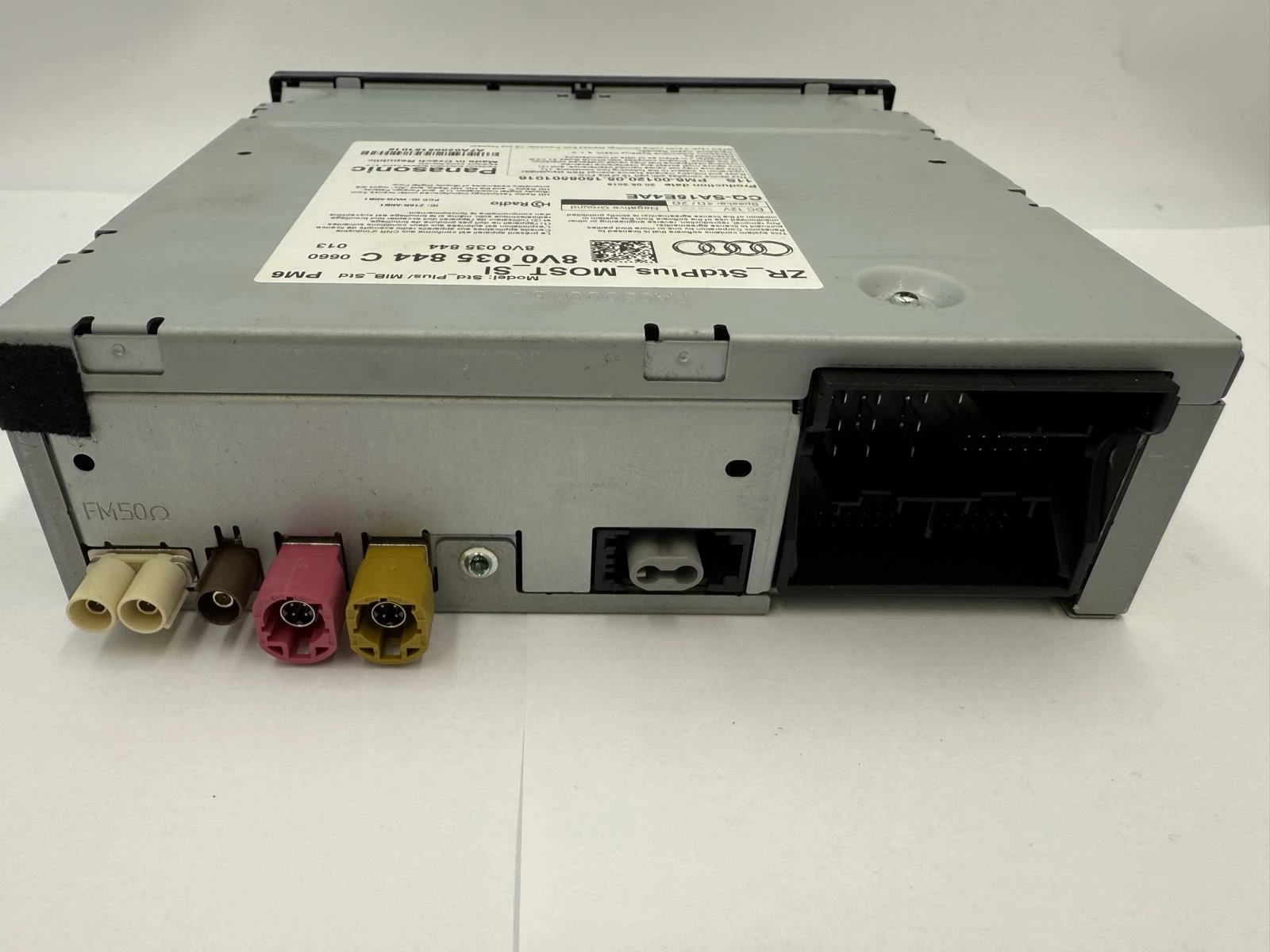 radio-samochodowe-panasonic-cq-sa15e4ae-audi-radio-205766-4