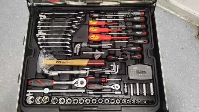 zestaw-narzedzi-ks-tools-ks9110735-127-szt-liczba-elementow-w-zestawie-127