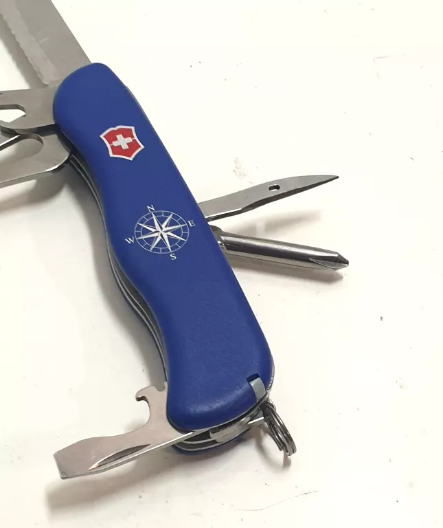 SCYZORYK VICTORINOX BA