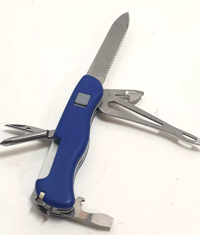 SCYZORYK VICTORINOX BA