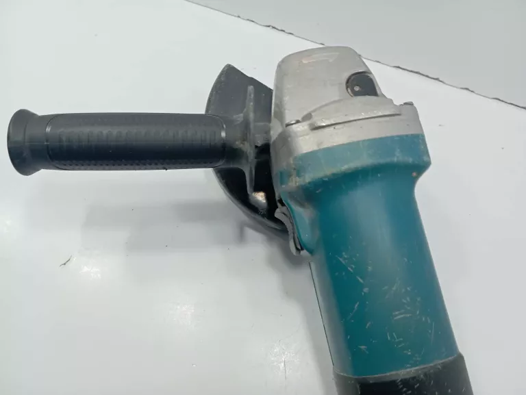 SZLIFIERKA KĄTOWA MAKITA 9558NBR 840W SIECIOWA