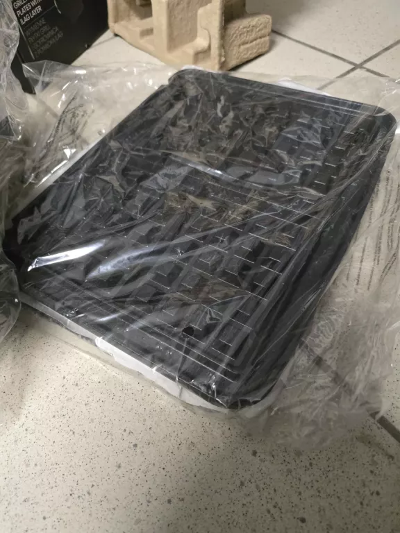 HOFFEN 2W1 GRILL I GOFROWNICA Z WYMIENNYMI PŁYTKAMI 2000W JAK NOWY AK-3459