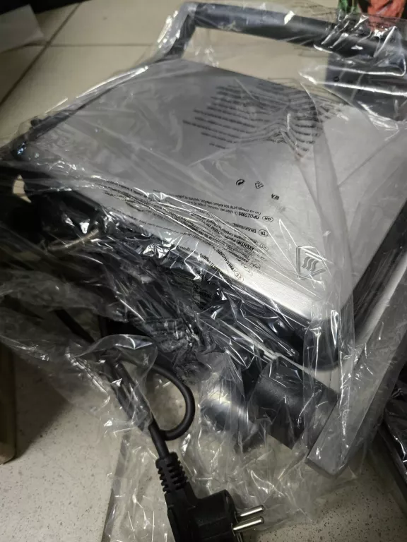 HOFFEN 2W1 GRILL I GOFROWNICA Z WYMIENNYMI PŁYTKAMI 2000W JAK NOWY AK-3459