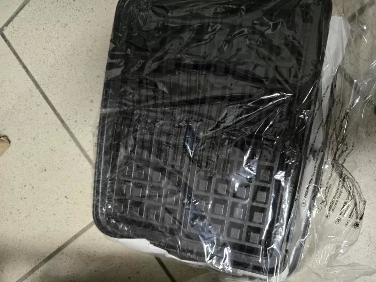 HOFFEN 2W1 GRILL I GOFROWNICA Z WYMIENNYMI PŁYTKAMI 2000W JAK NOWY AK-3459