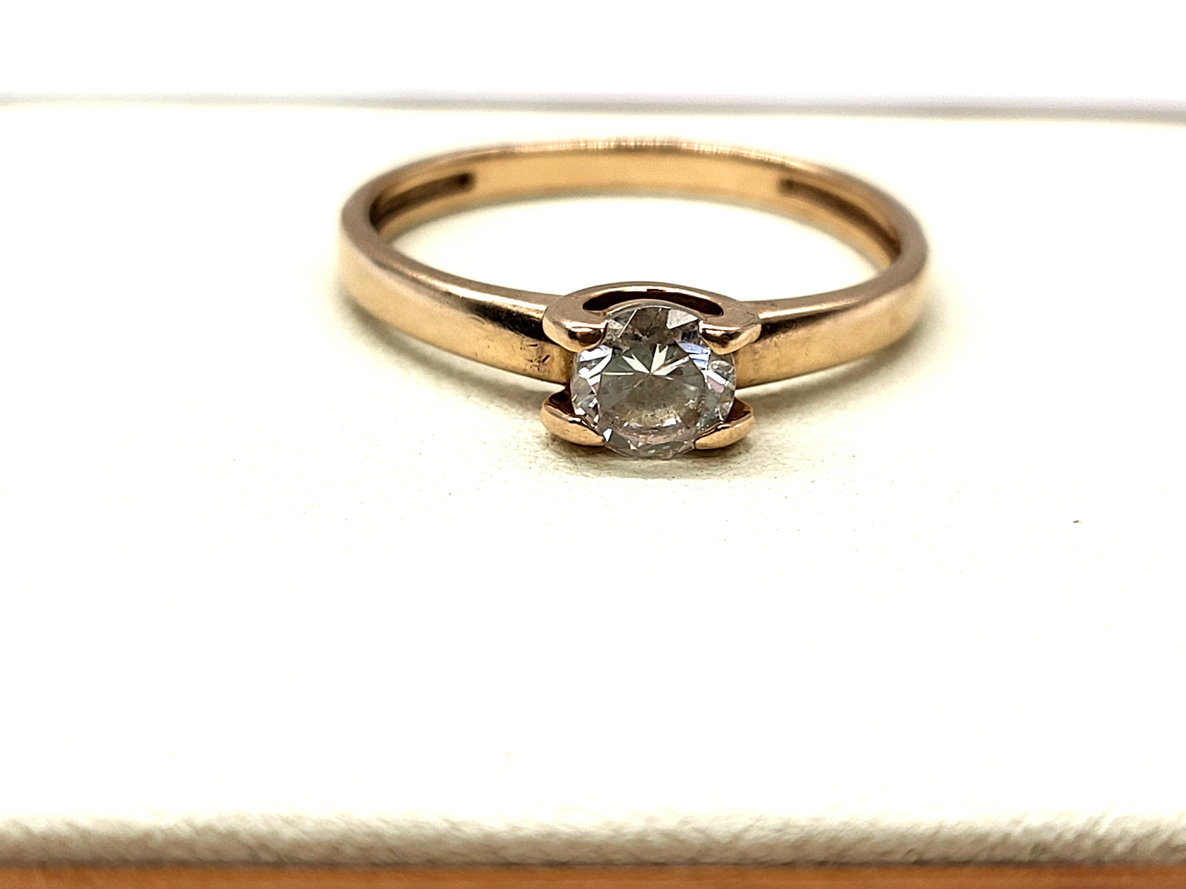 piekny-zloty-pierscionek-155g585-aleja-sw-jana-pawla-ii-252-kolobrzeg