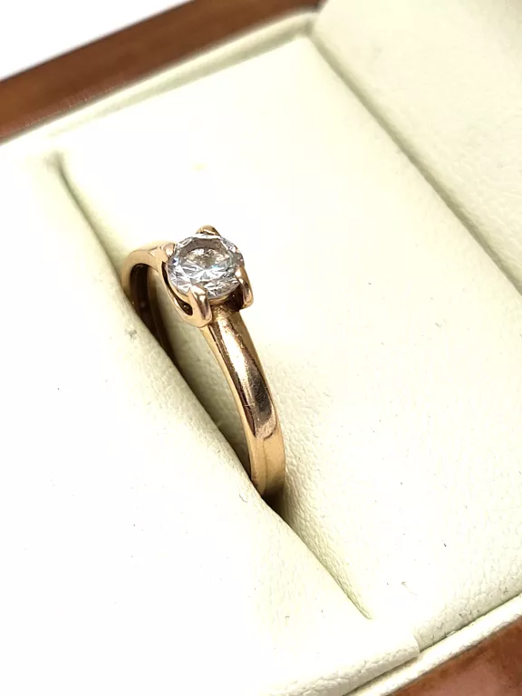 piekny-zloty-pierscionek-155g585-stan-11323-2