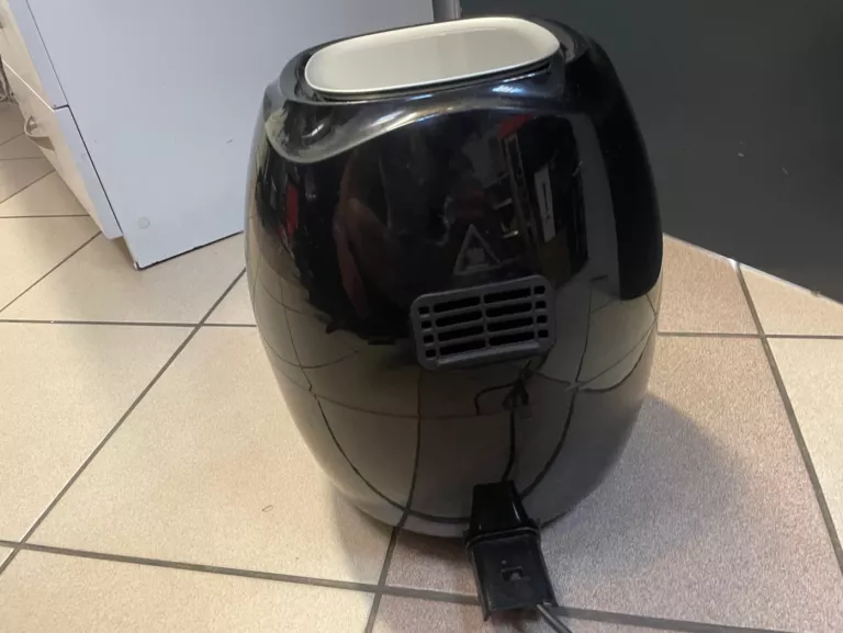 FRYTKOWNICA BEZTŁUSZCZOWA HOME ESSENTIAL