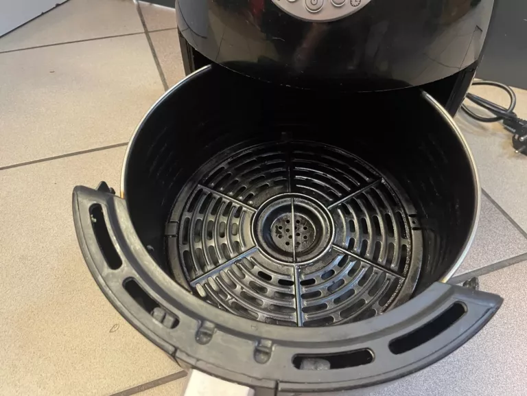 FRYTKOWNICA BEZTŁUSZCZOWA HOME ESSENTIAL
