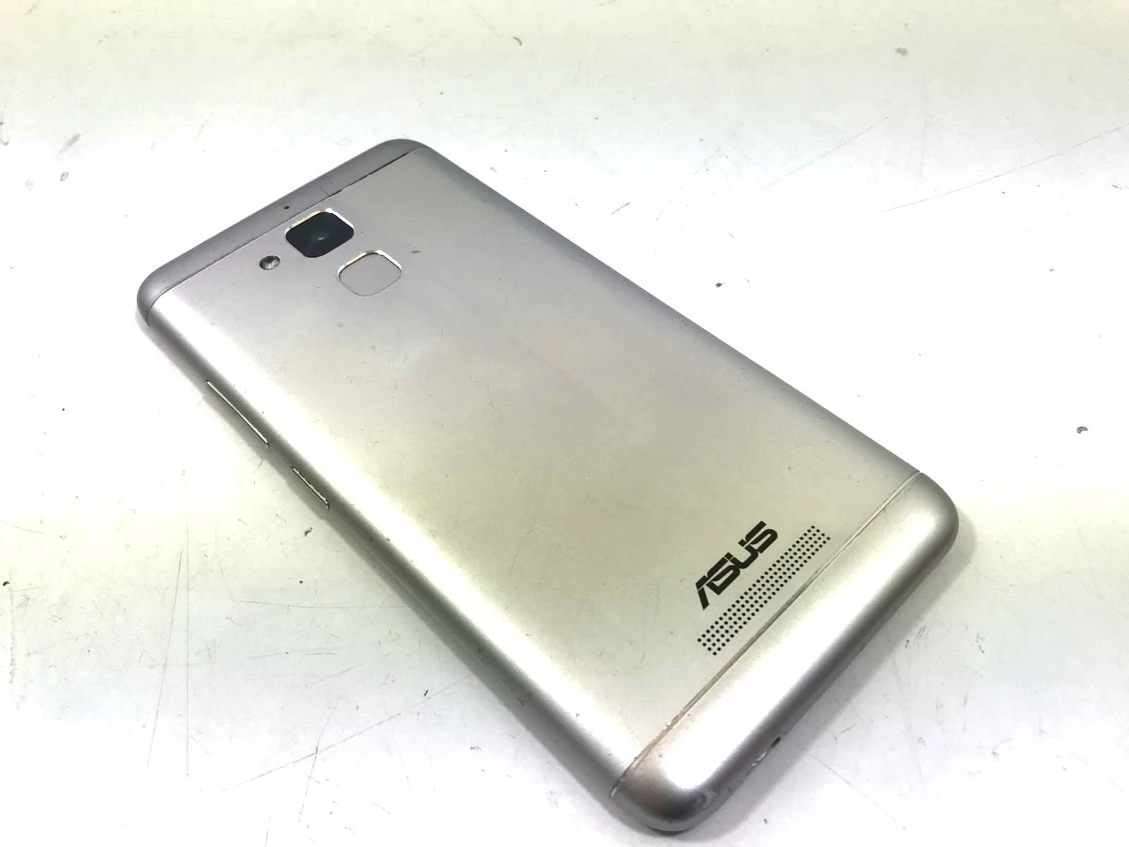 telefon-asus-pegasus-3-kod-producenta-zc554kl