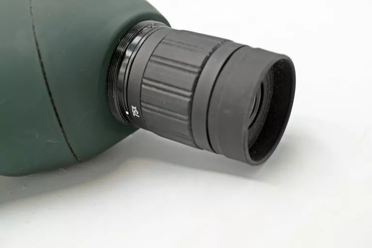 svbony-sv28-luneta-obserwacyjna-25-75x70-model-lr080