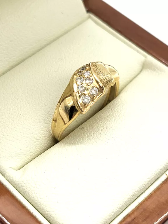 sliczny-zloty-pierscionek-213g585r14-aleja-sw-jana-pawla-ii-252-kolobrzeg