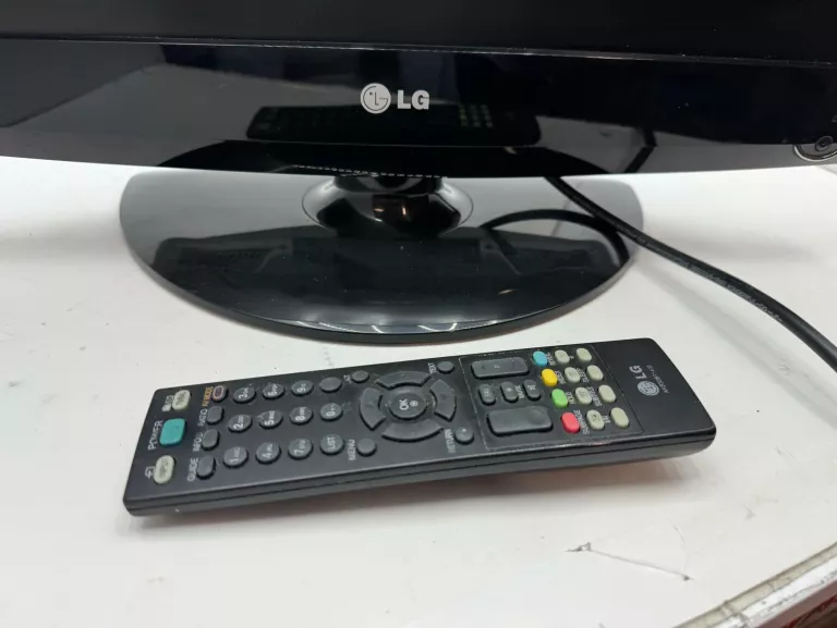 TELEWIZOR LG 22LG3000