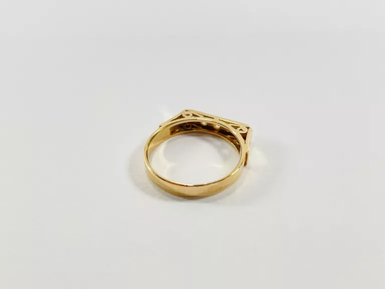 ZŁOTY PIERŚCIONEK Z DIAMENTAMI 0,3CT 585 3,26G R18