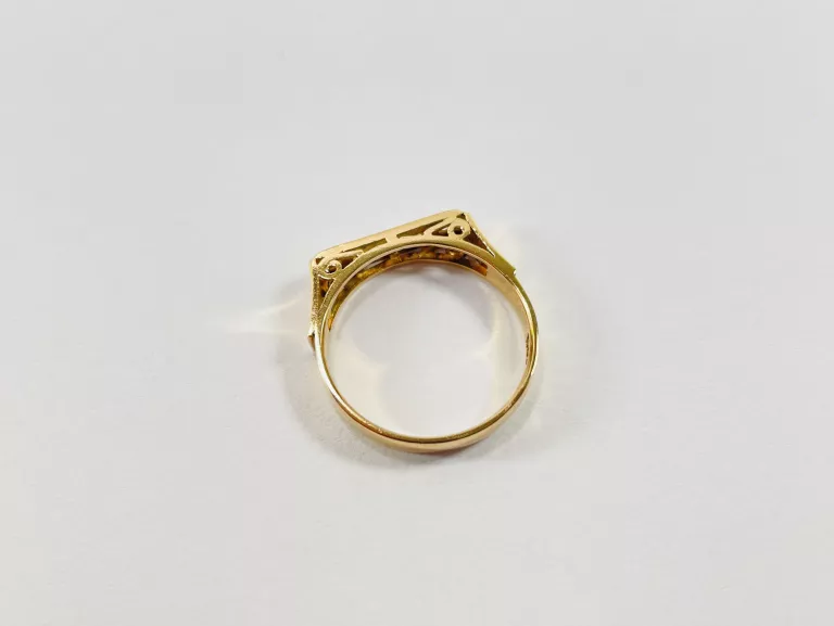 ZŁOTY PIERŚCIONEK Z DIAMENTAMI 0,3CT 585 3,26G R18