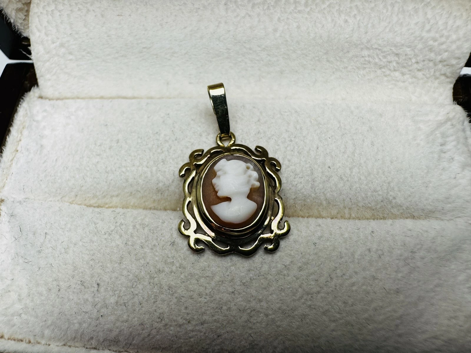 zlota-zawieszka-333-162g-reymonta-13-opole-sj