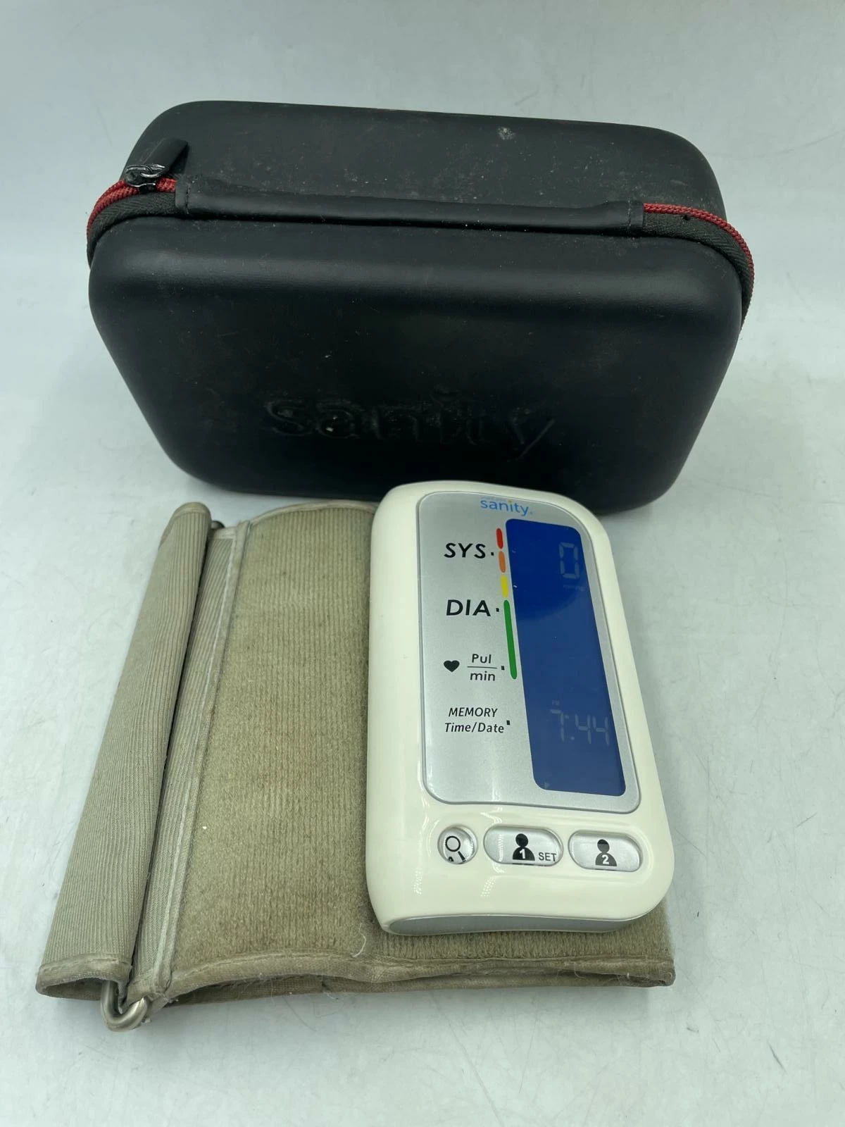 cisnieniomierz-sanity-ap-1316-etui-niepodleglosci-26-czechowice-milz-2