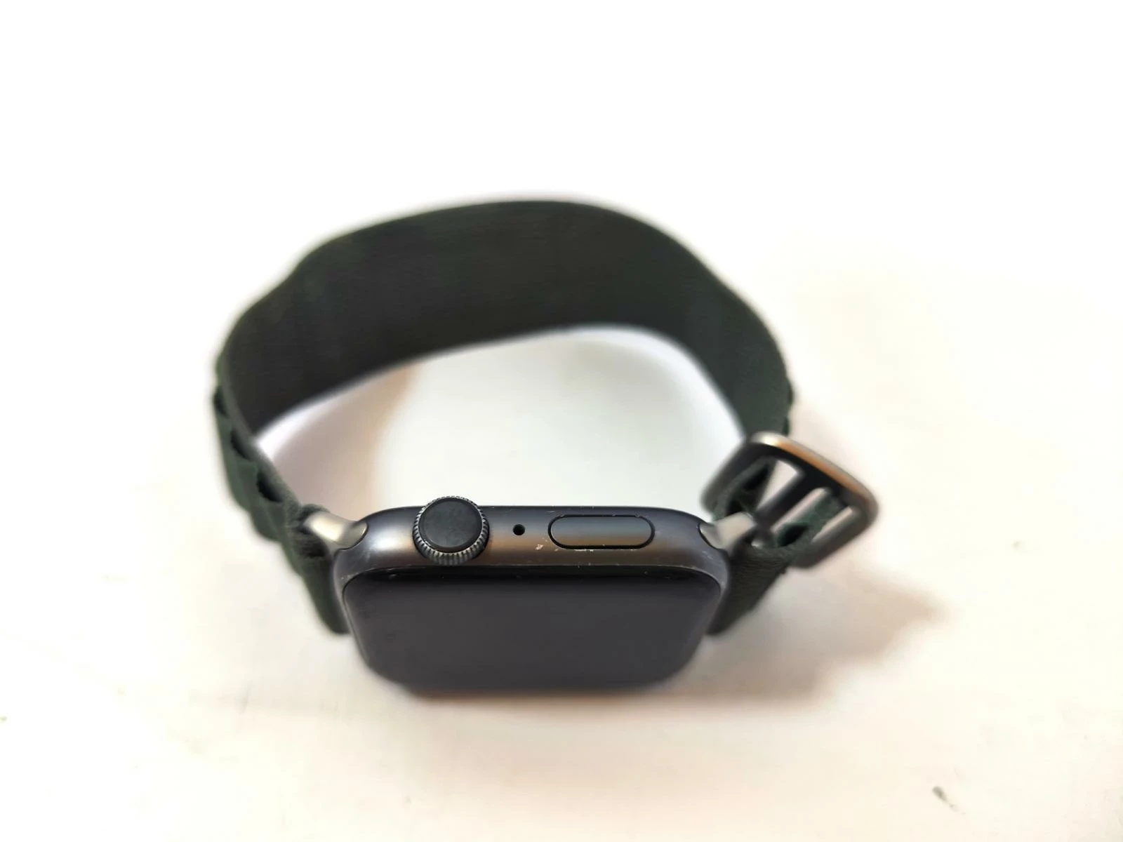 apple-watch-series-4-44m-lad-stan-11323-2