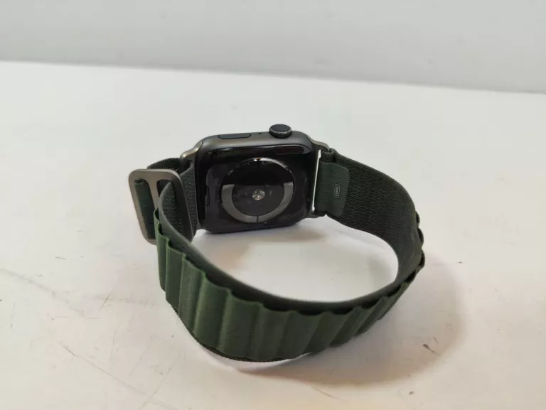 apple-watch-series-4-44m-lad-marka-248811-1131476