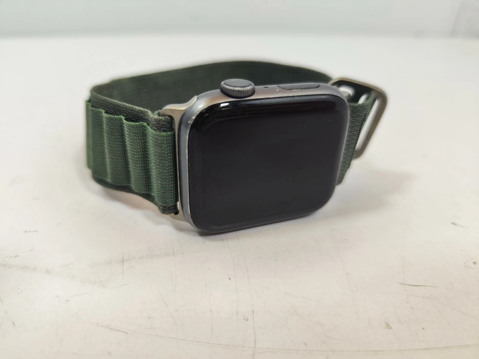 apple-watch-series-4-44m-lad-starowislna-16-krakow