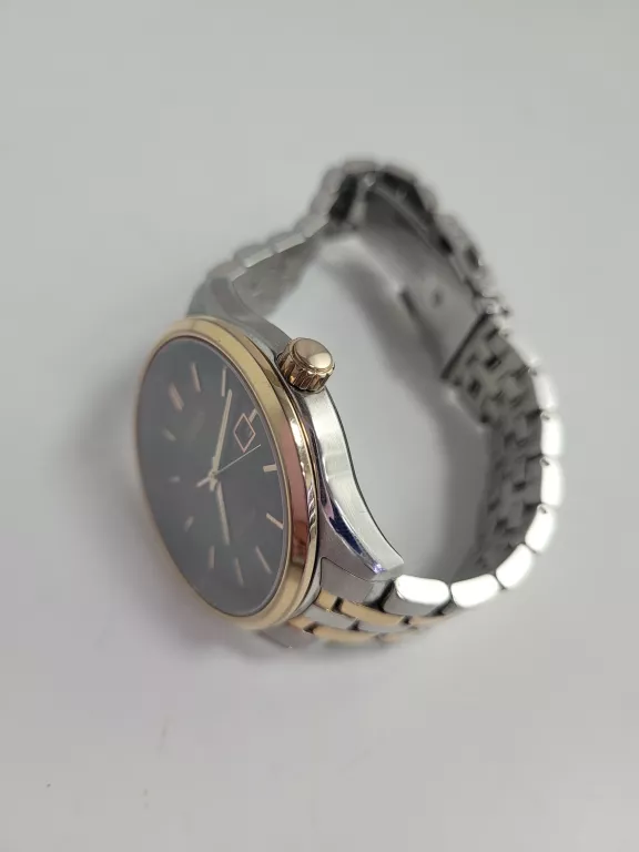 ZEGAREK CITIZEN ECO-DRIVE E111-S083320
