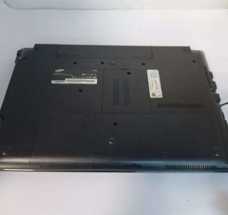 LAPTOP SAMSUNG NP-RC730