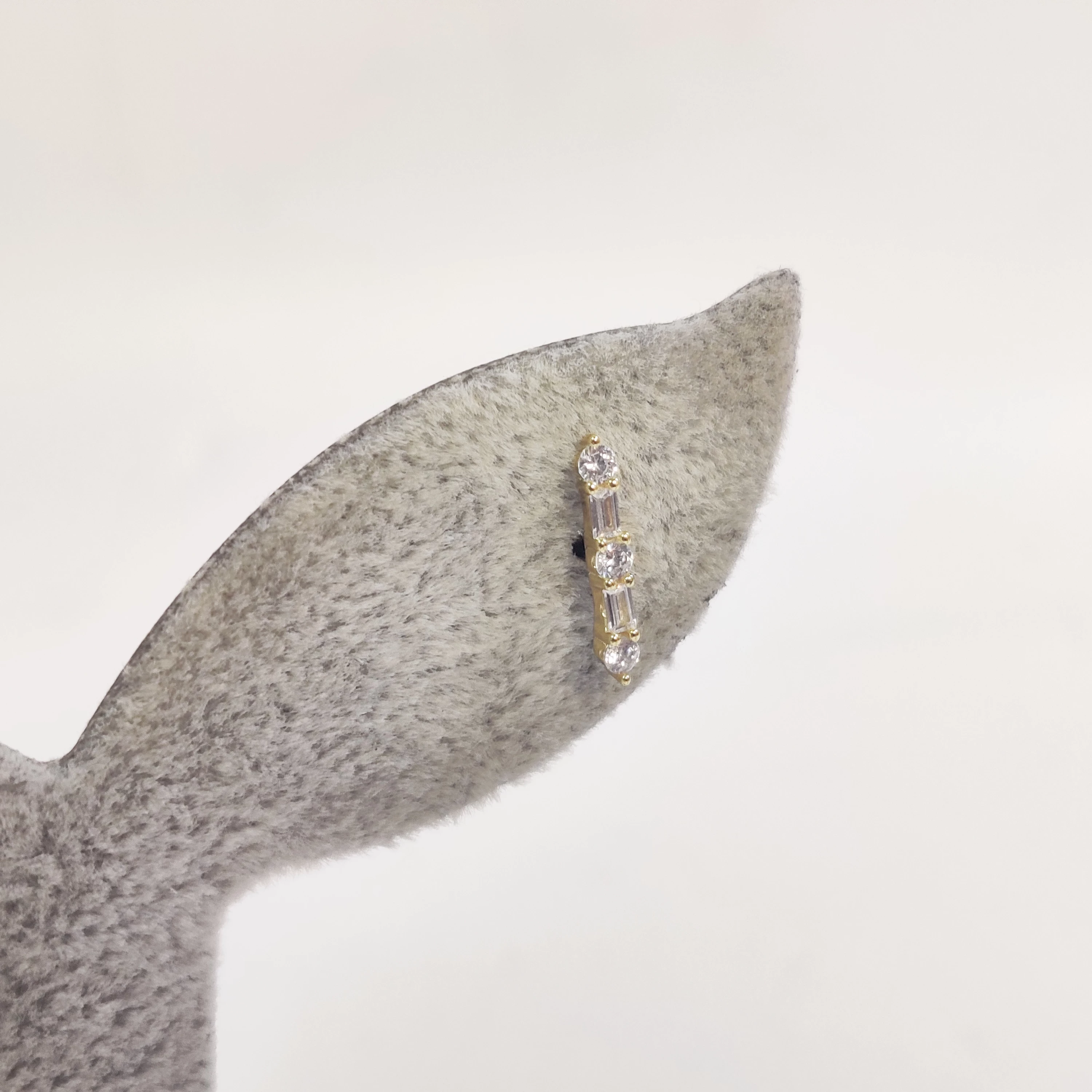 delikatne-kolczyki-slupki-stan-11323-2