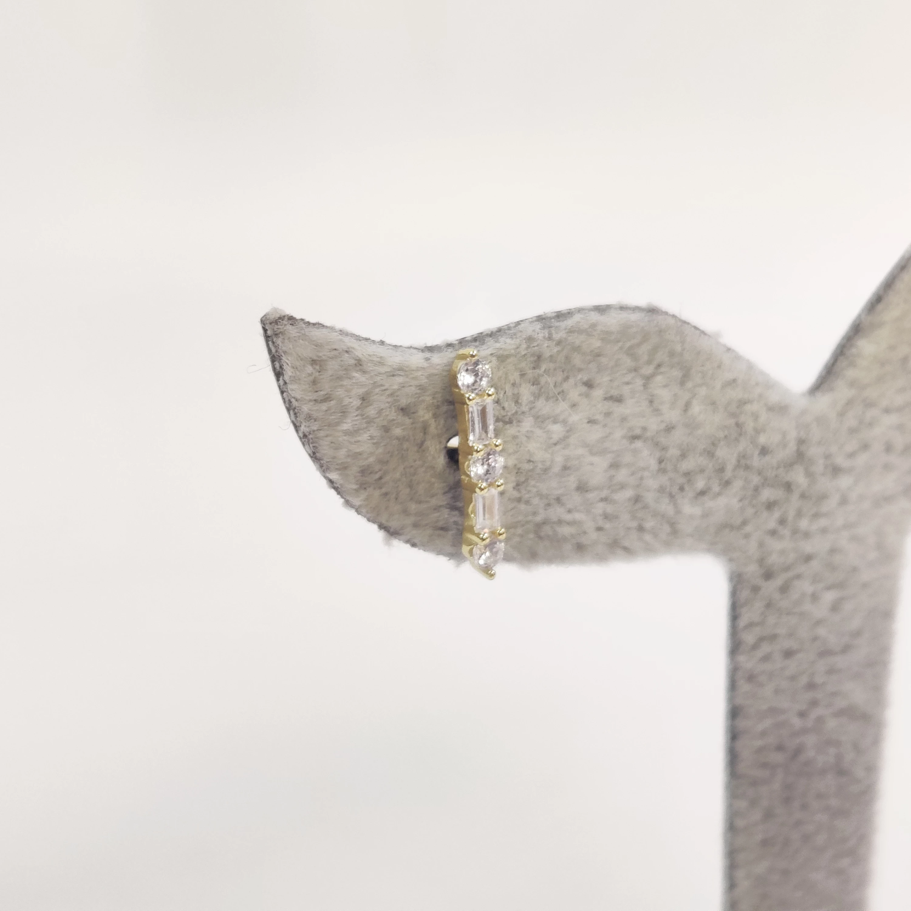 delikatne-kolczyki-slupki-ean-gtin-6921328544899