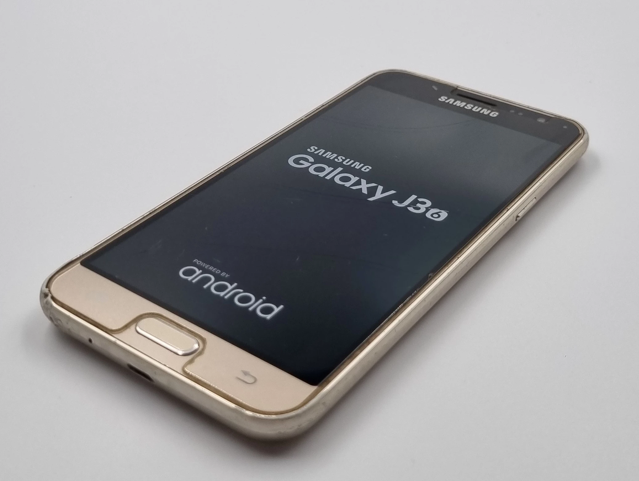 telefon-samsung-galaxy-j3-kod-producenta-sm-j320fn