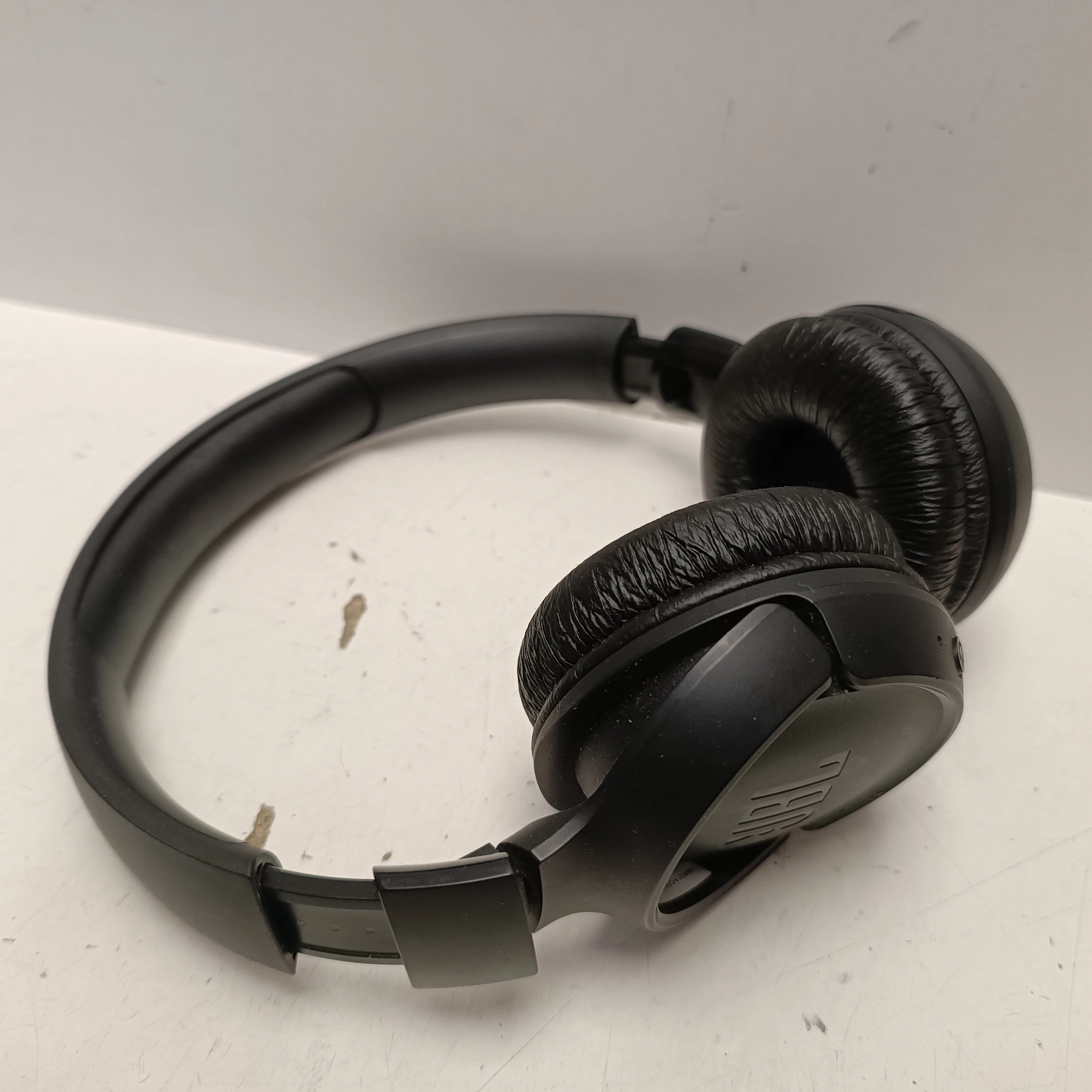 sluchawki-jbl-tune-520bt-osiedle-teatralne-3u15-krakow