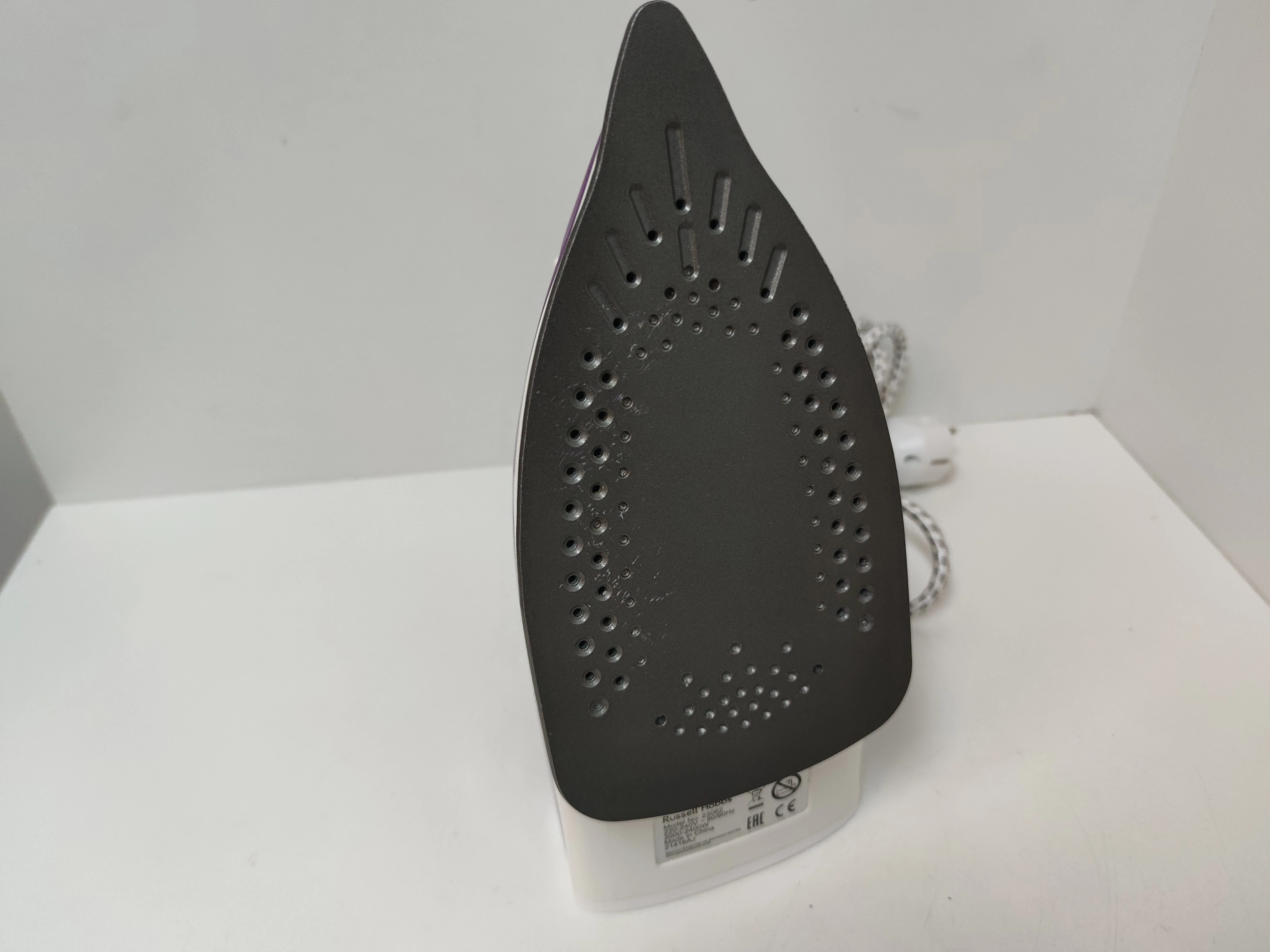 zelazko-russell-hobbs-23062-marka-3229-228610