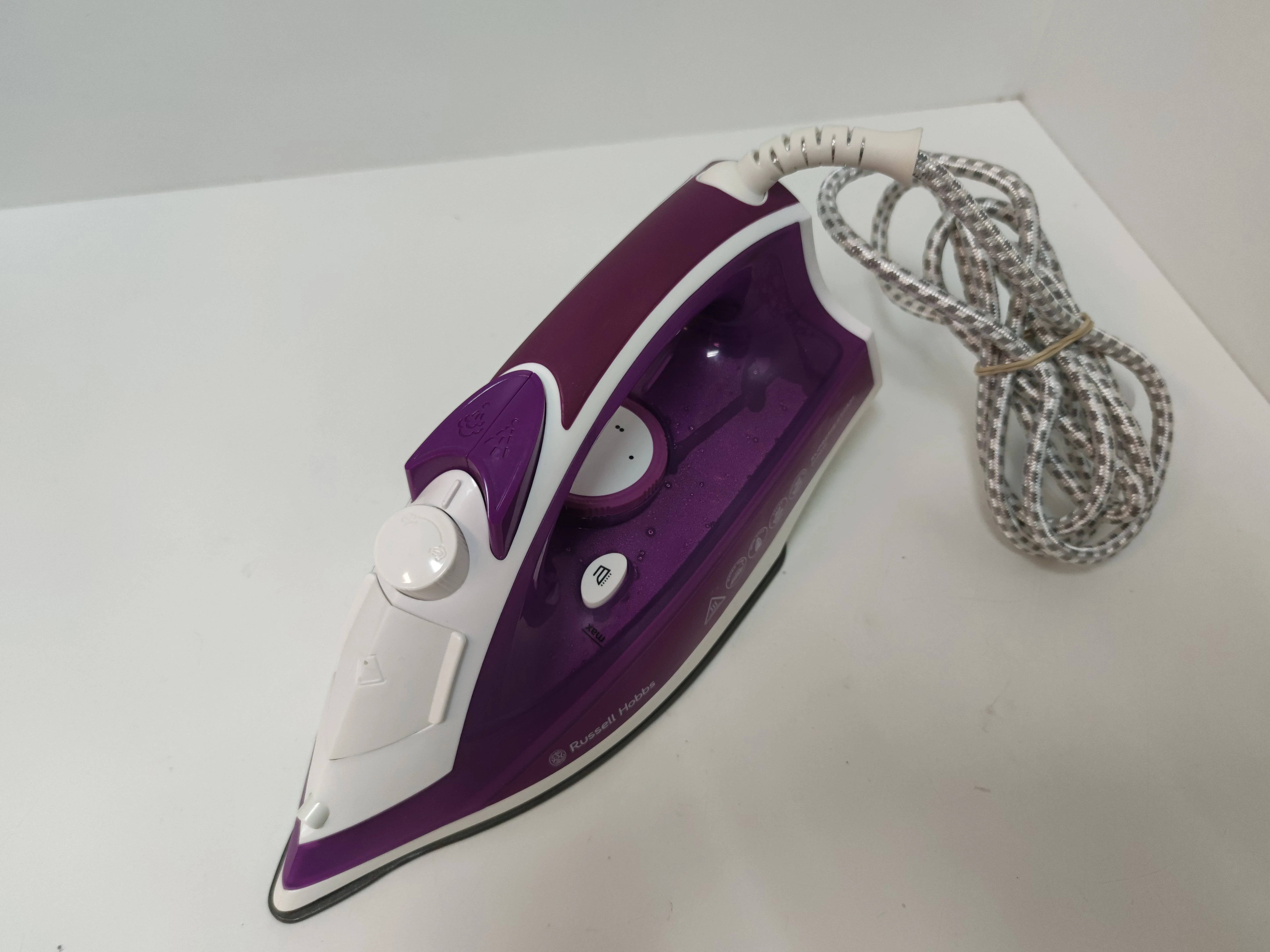 zelazko-russell-hobbs-23062-rodzaj-zelazka-205670-224438