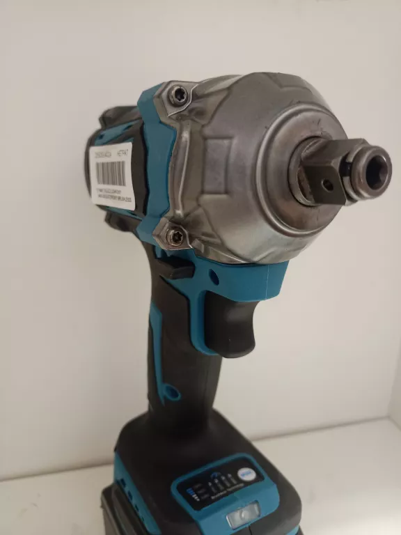 klucz-udarowy-akumulatorowy-brushless-pojemnosc-akumulatora-400