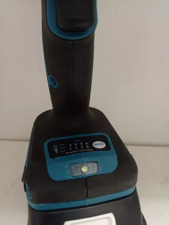 klucz-udarowy-akumulatorowy-brushless-maksymalny-moment-obrotowy-320