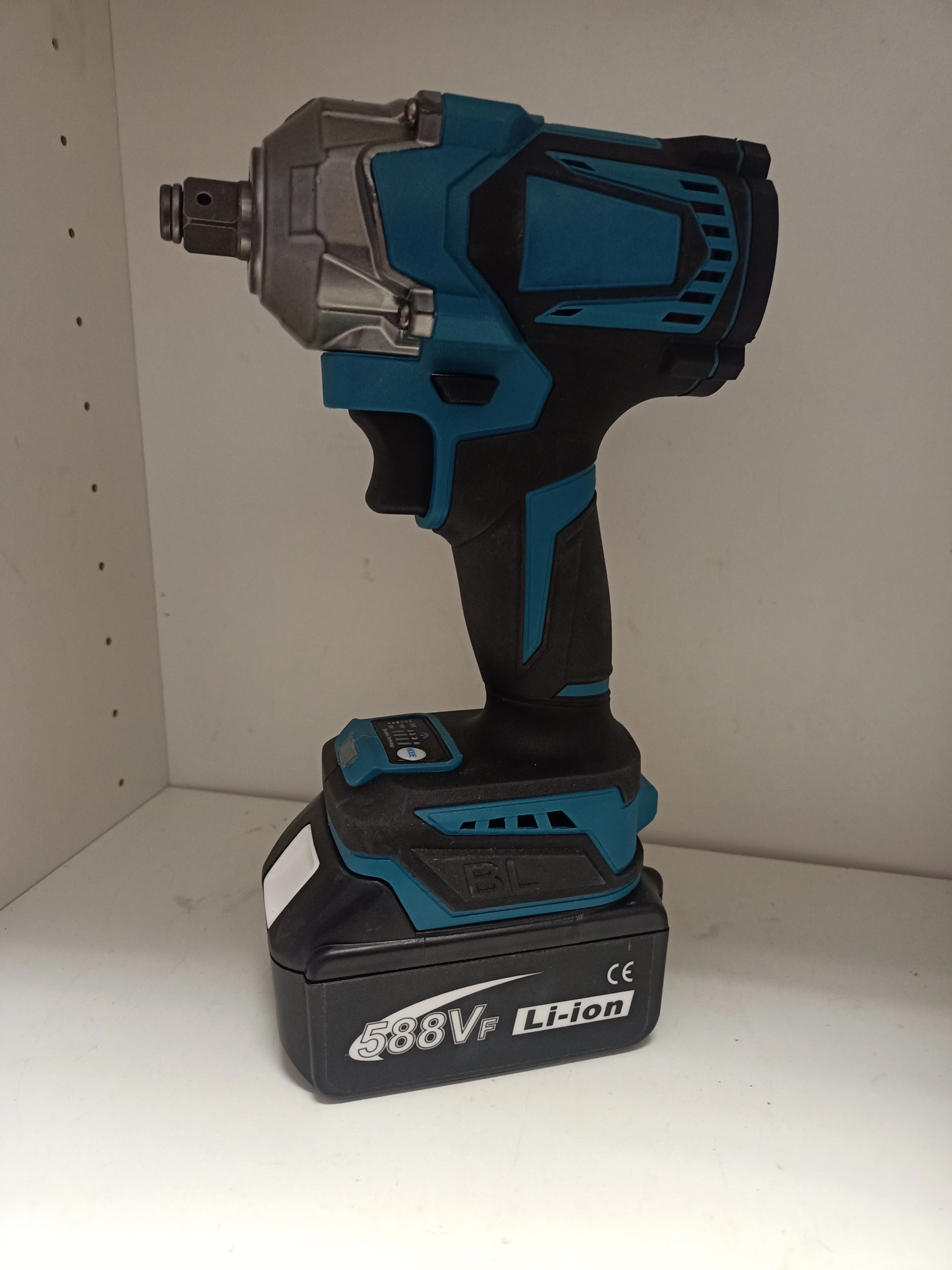 klucz-udarowy-akumulatorowy-brushless-senatorska-38-legnica