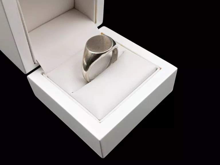 srebrny-sygnet-pr-925-r-30-w461-g-rozmiarsrednica-wew-mm-372-30