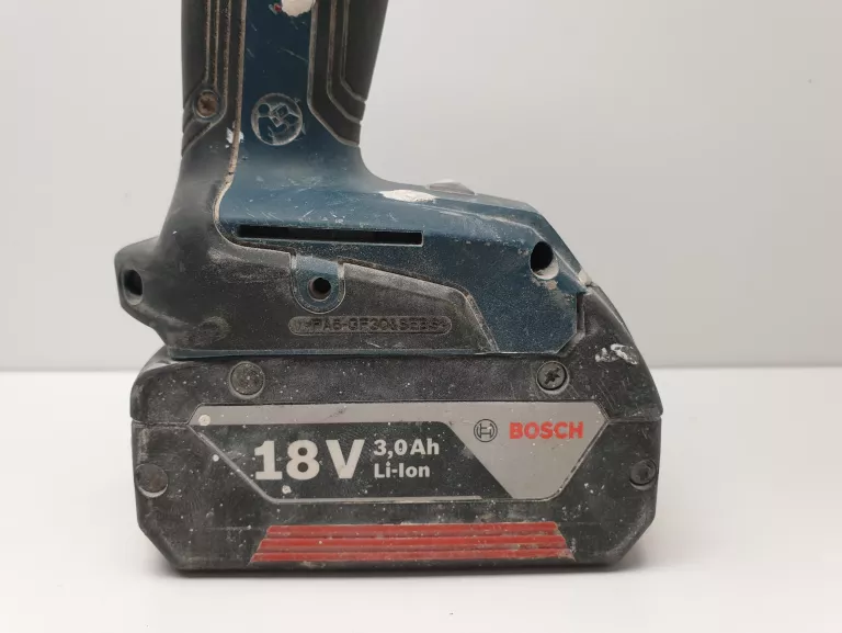 wkretarka-bosch-gsr-18v-55-walizka-pojemnosc-akumulatora-200