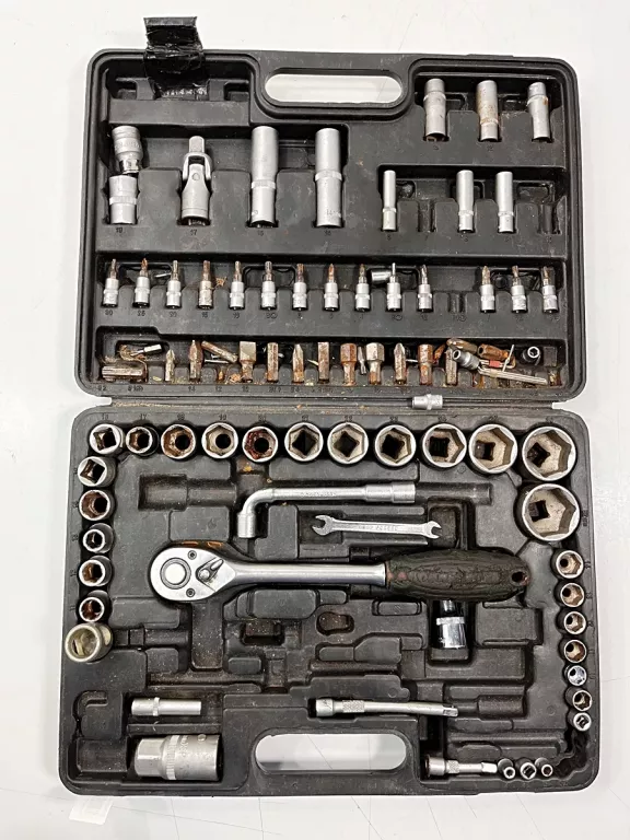 zestaw-kluczy-nasadowych-ean-gtin-5907558463224